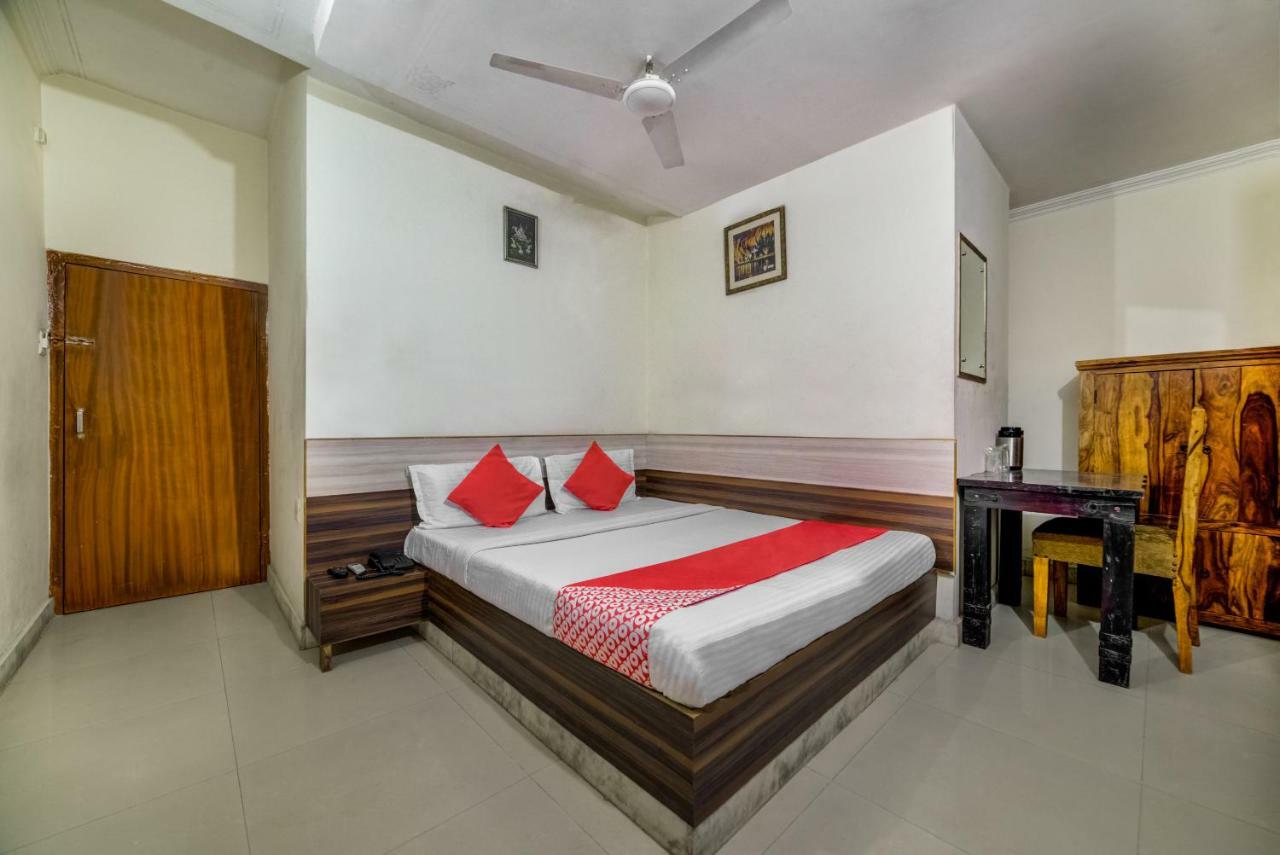Oyo 40791 Hotel Hot N Fast Suratgarh Luaran gambar