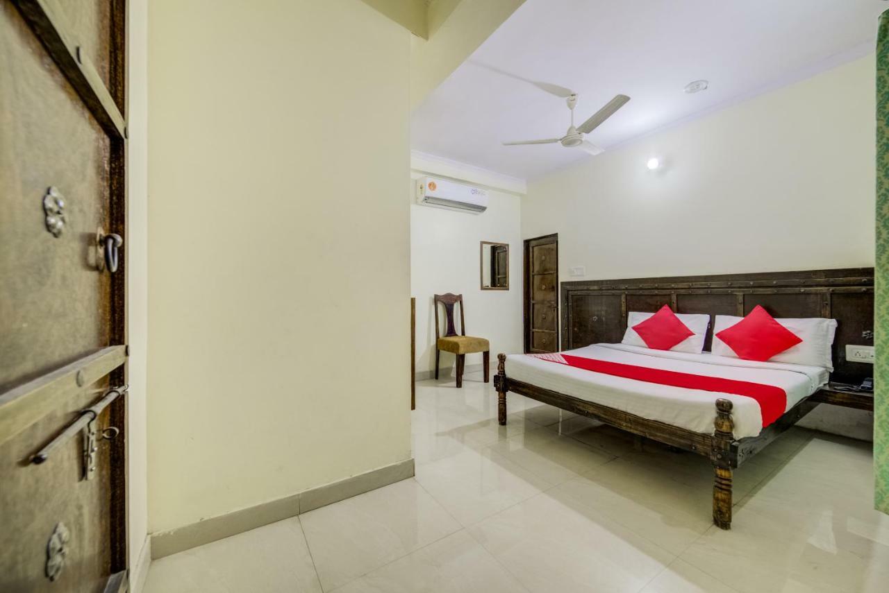 Oyo 40791 Hotel Hot N Fast Suratgarh Luaran gambar