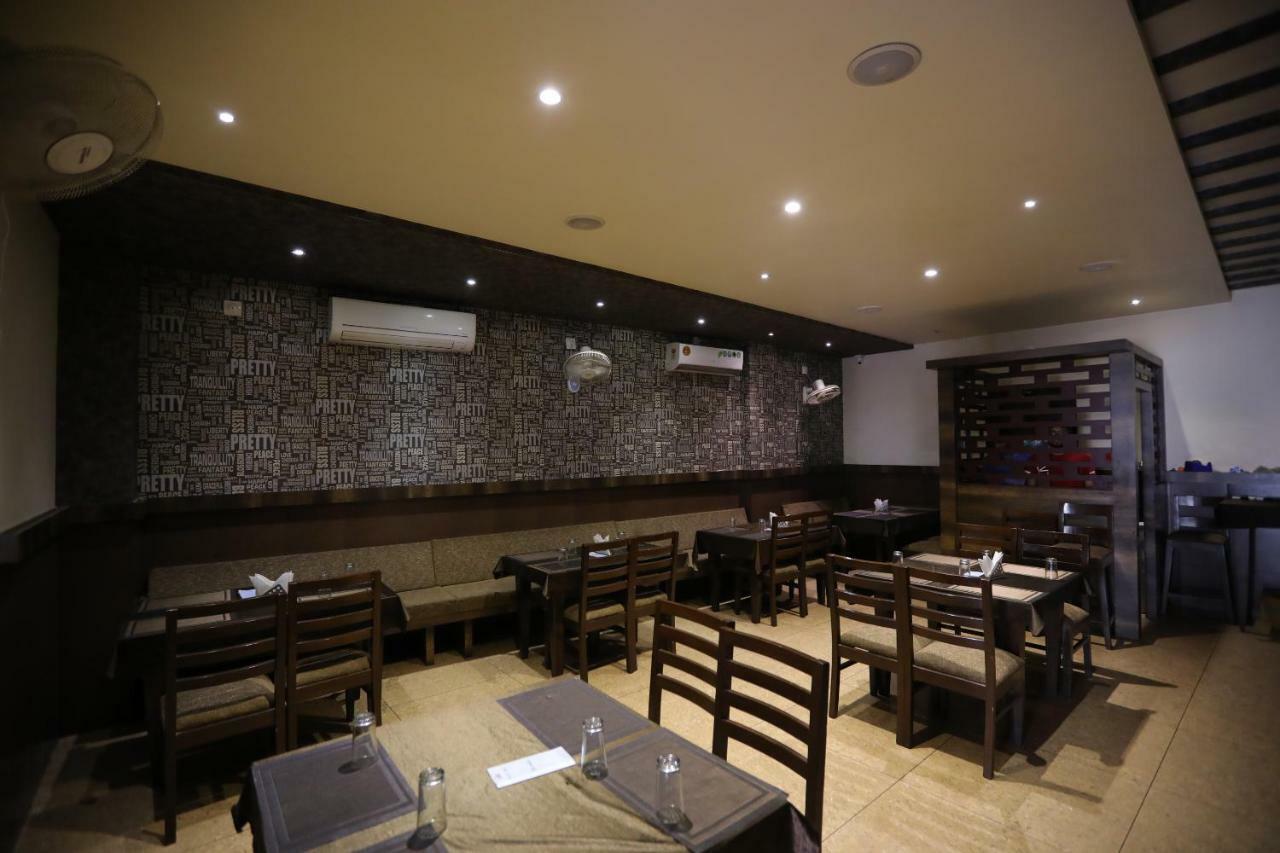 Oyo 40791 Hotel Hot N Fast Suratgarh Luaran gambar
