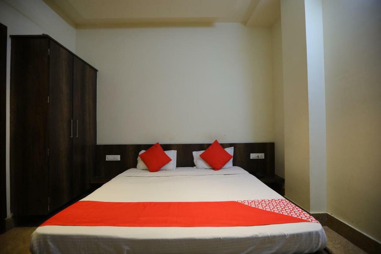 Oyo 40791 Hotel Hot N Fast Suratgarh Luaran gambar
