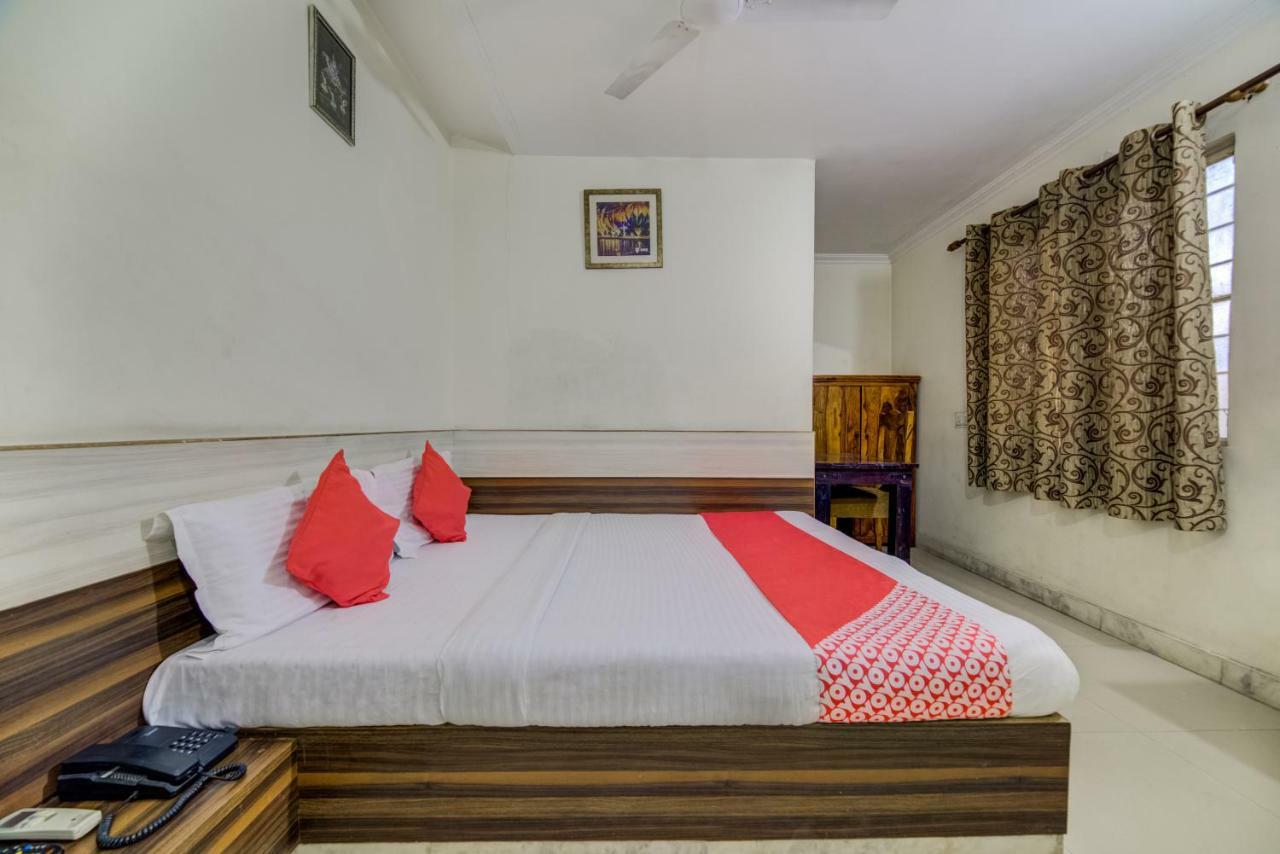 Oyo 40791 Hotel Hot N Fast Suratgarh Luaran gambar