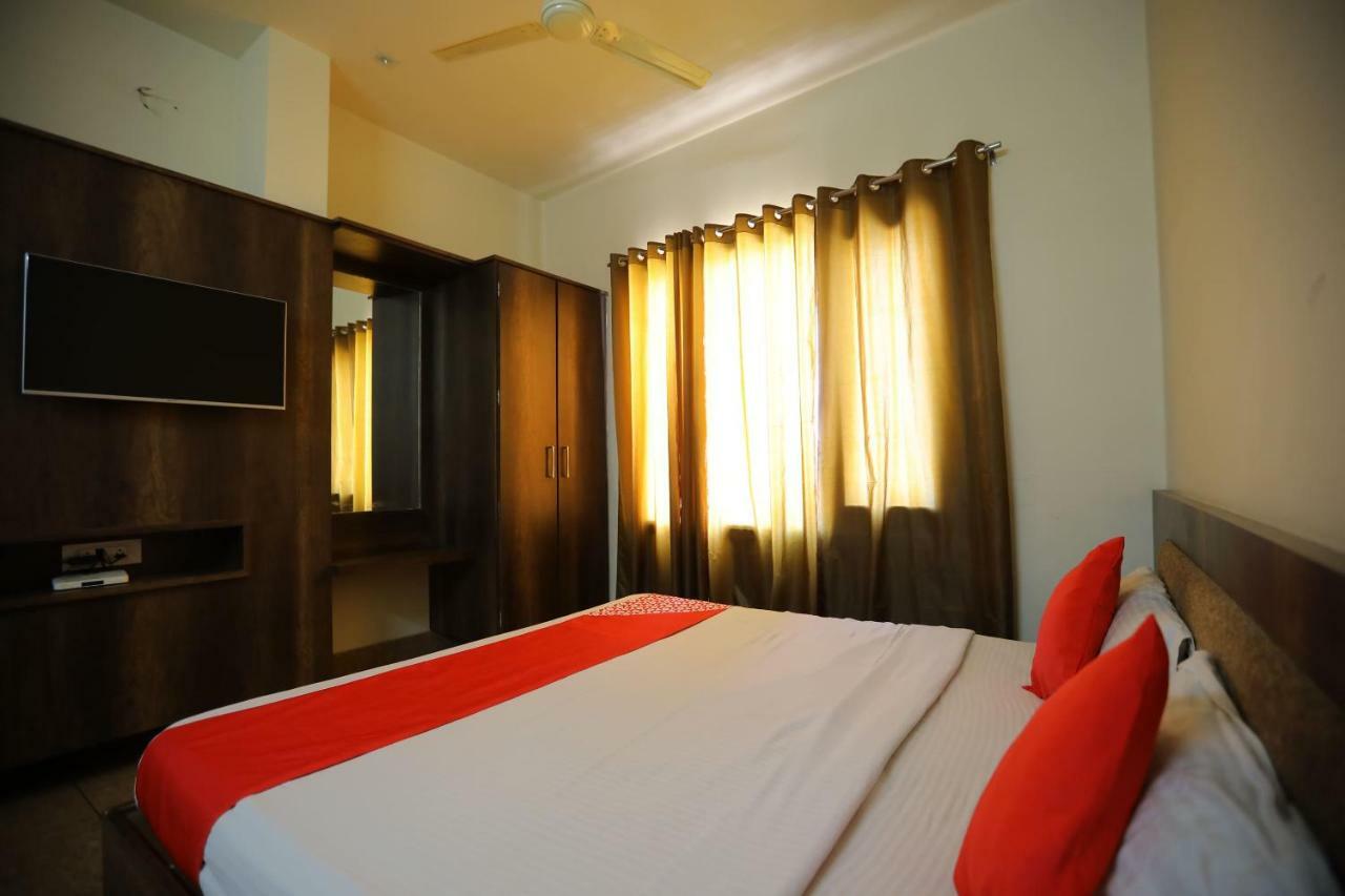 Oyo 40791 Hotel Hot N Fast Suratgarh Luaran gambar